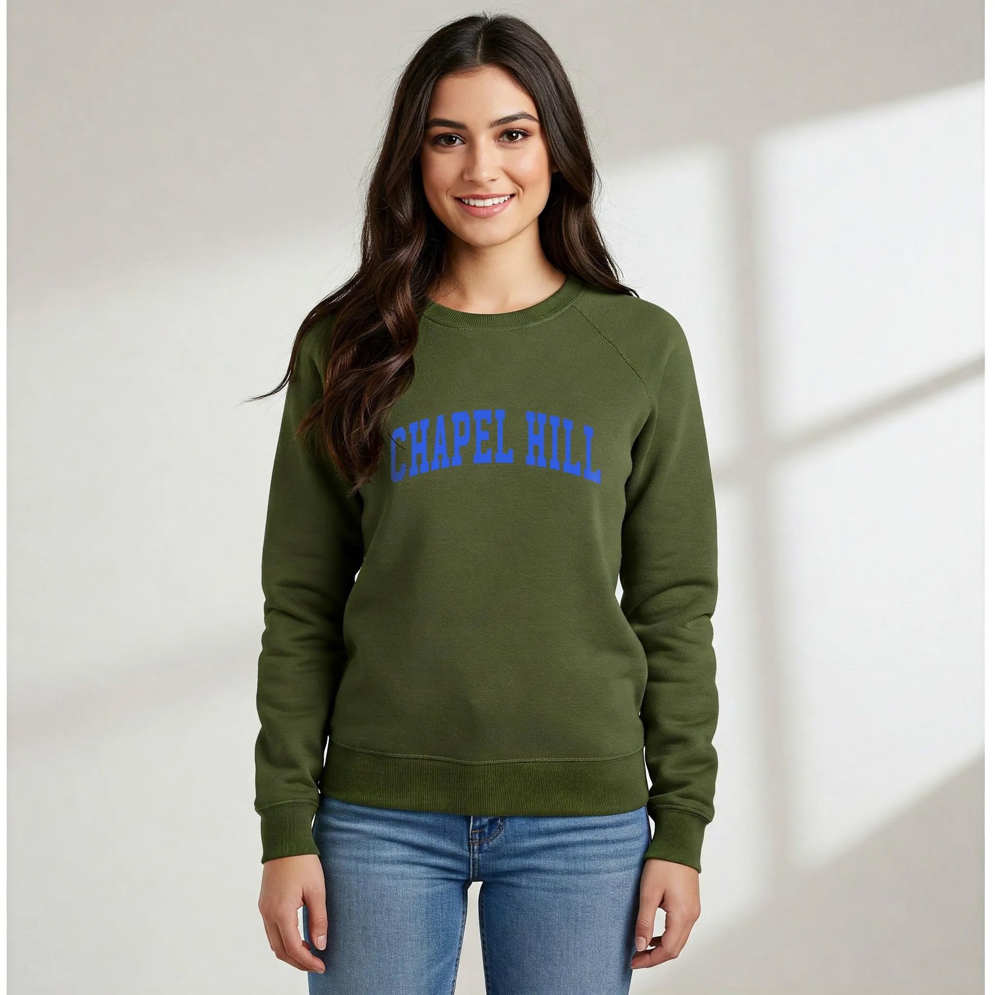 CHAPEL HILL - Crewneck & Hoodie military green