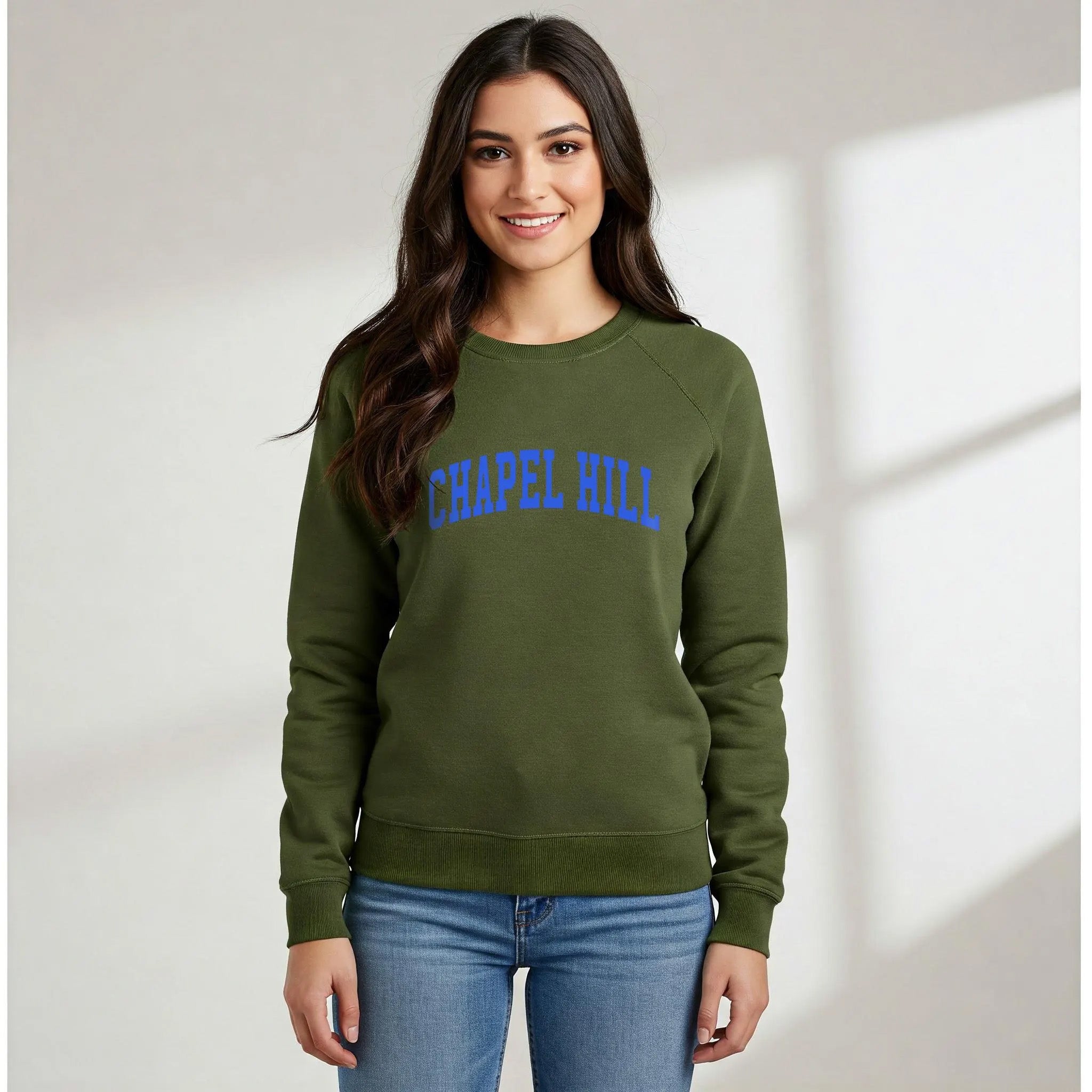 CHAPEL HILL - Crewneck & Hoodie military green